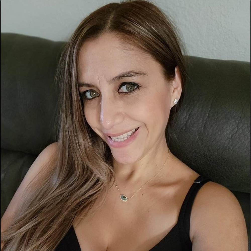 Meet your Posher, Luisa